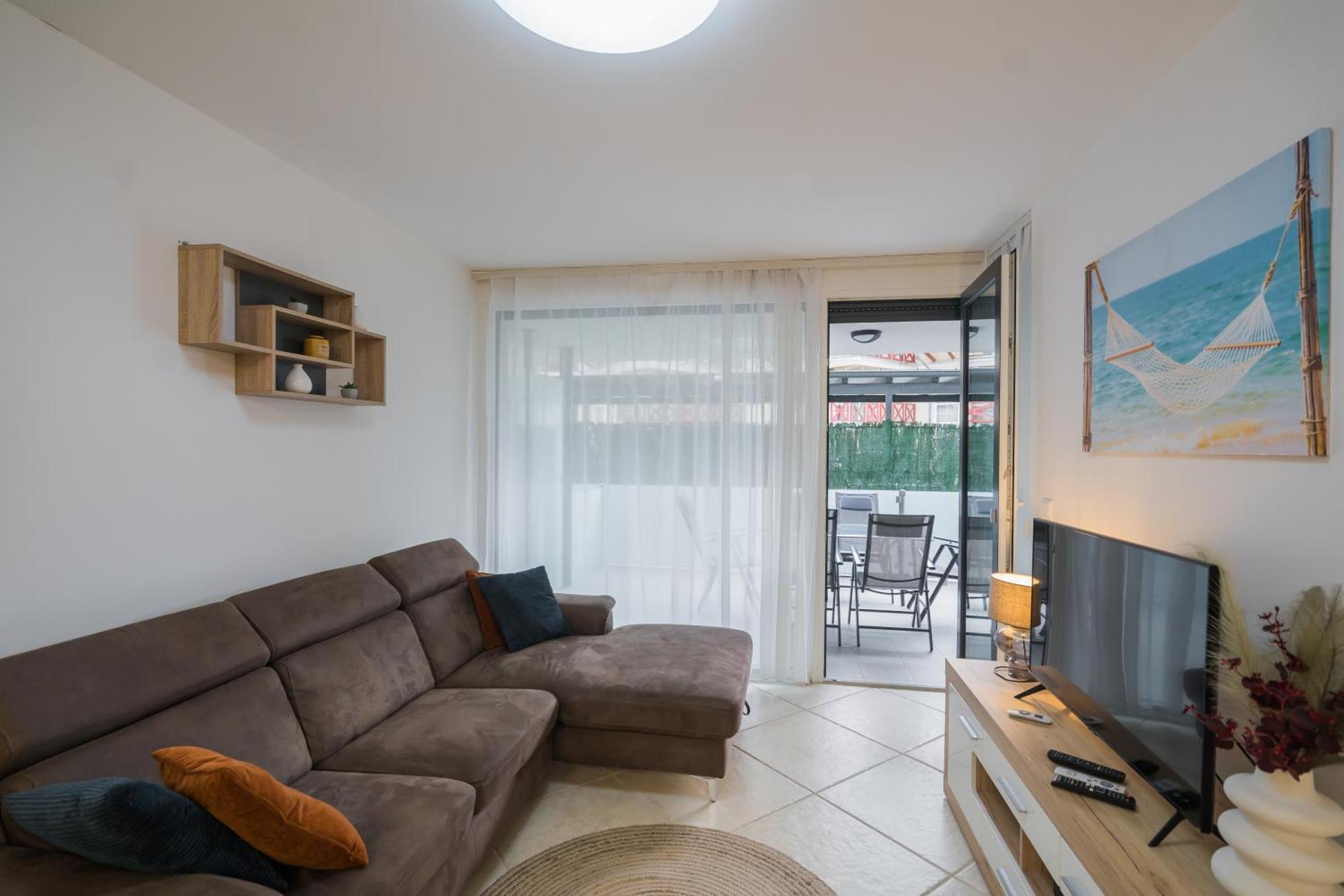 Lellemarine By Bltn Apartmanok Balatonlelle Exterior foto