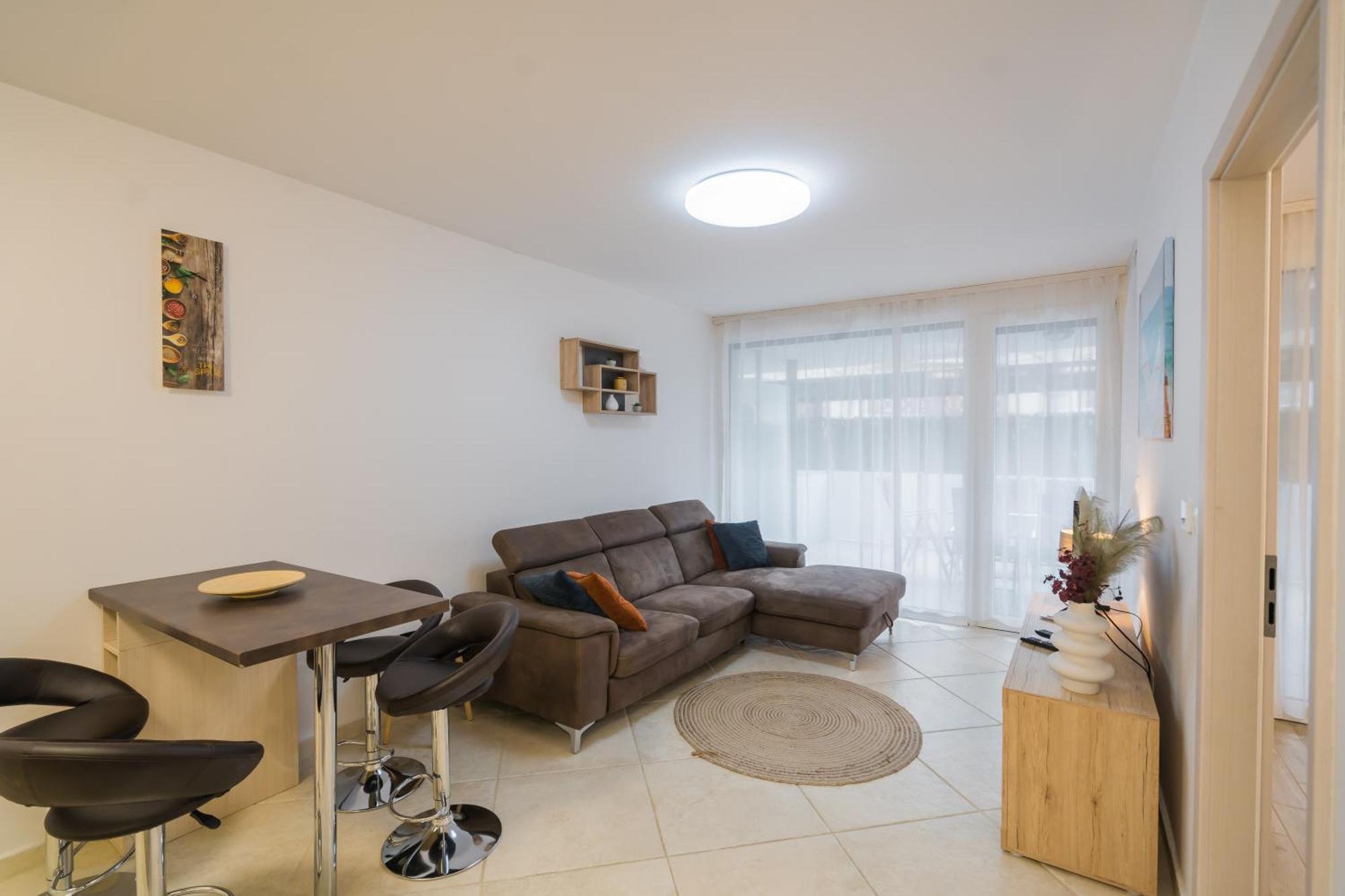 Lellemarine By Bltn Apartmanok Balatonlelle Exterior foto