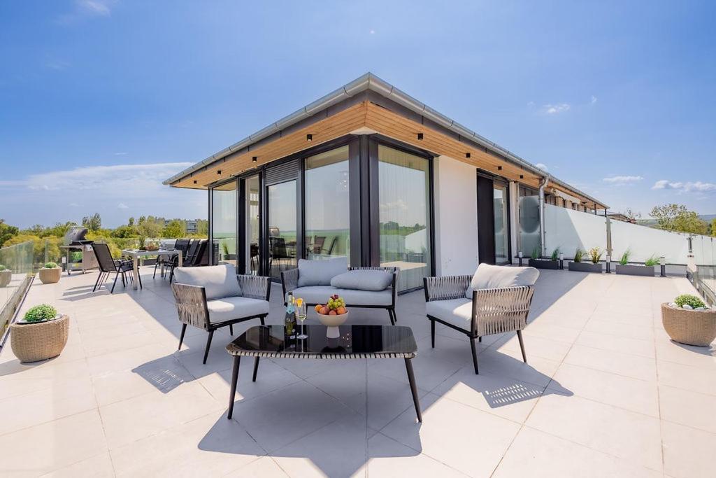 Lellemarine By Bltn Apartmanok Balatonlelle Exterior foto